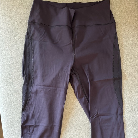 LULULEMON SUNSETTER CROP (17”) - Picture 3 of 6